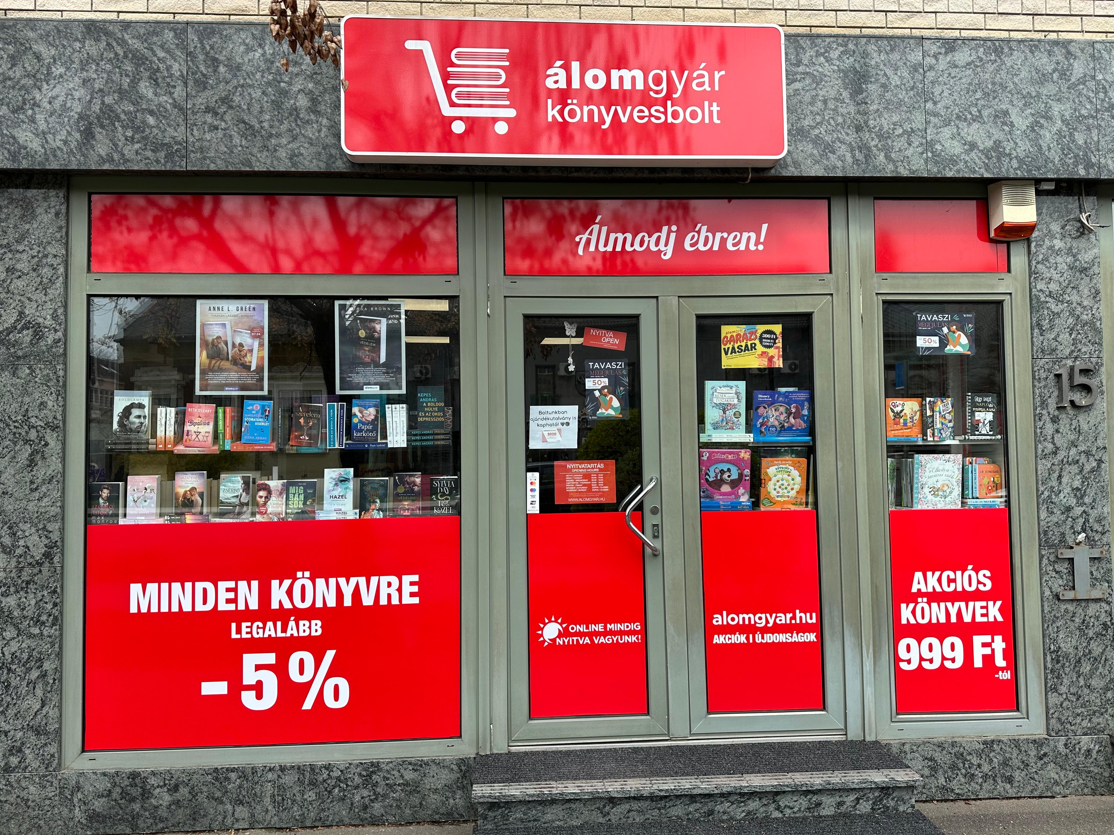 NYÍREGYHÁZI KÖNYVESBOLT